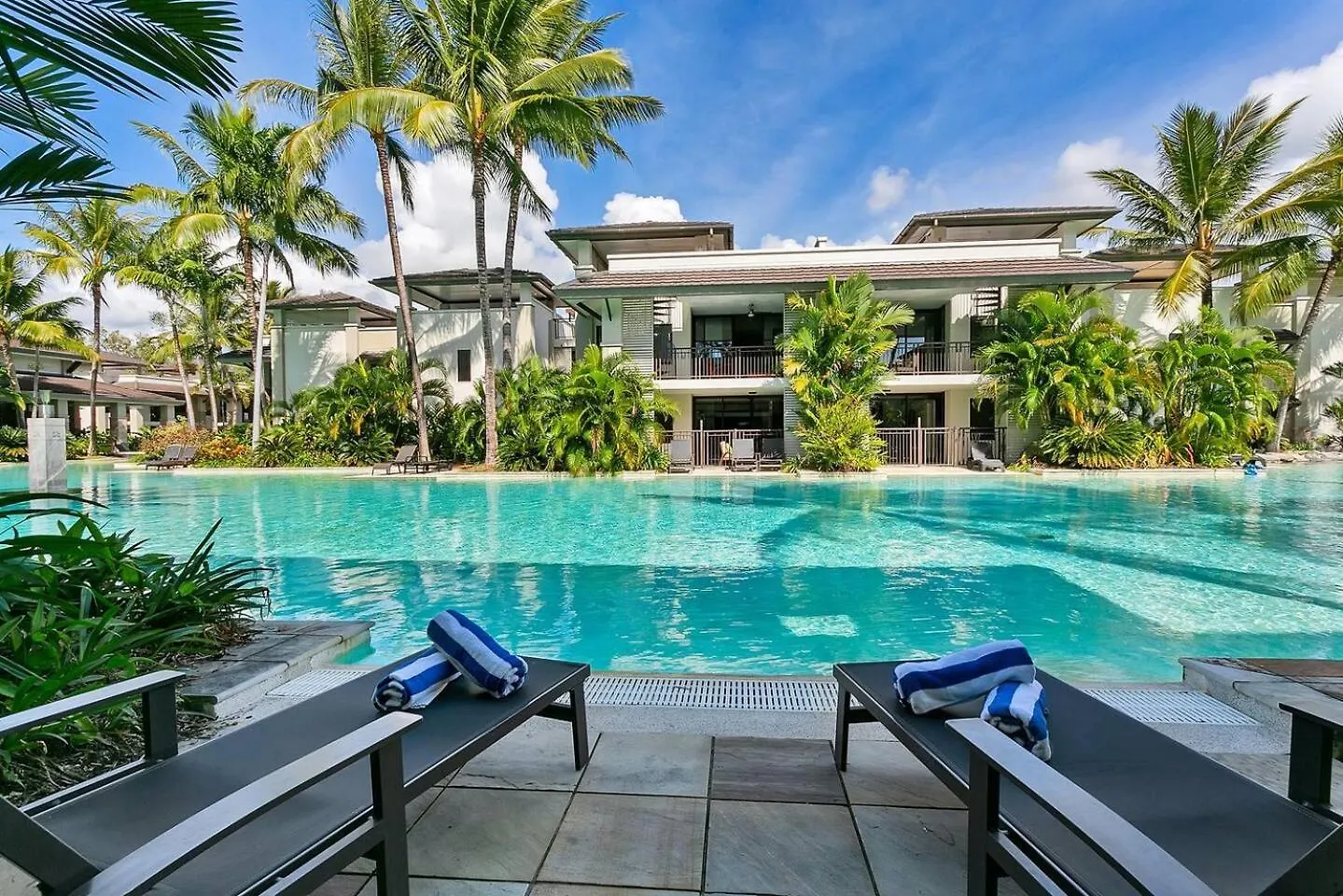 'Aqua Oasis' Swim-Out Resort Sanctuary Port Douglas